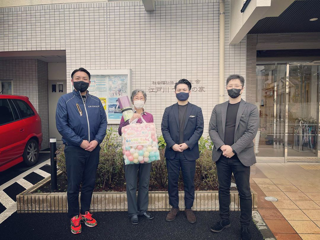 支援物資をお届けしている様子